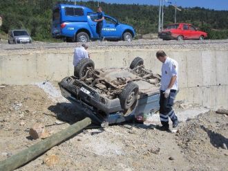 Çalan Cep Telefonuna Bakarken Uçuruma Yuvarlandı