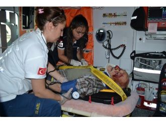 Traktör İkiye Ayrıldı, 91 Yaşındaki Sürücü Kurtarılamadı