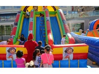 Güngörenli Çocuklar Yazın Keyfini Aquapark İle Çıkarıyor