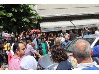 Türkülere Başlayan Protesto Başladığı Gibi Bitmedi