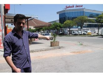 Çocuğun Feci Kazadan Kurtuluşuna Şahit Olan Esnaf Yaşananları Anlattı