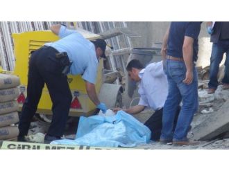 İnşaat İskelesi Çöktü: 2 Ölü, 2 Yaralı