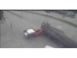 Sürücülere Ders Olacak Kazalar Mobese Tarafından Görüntülendi