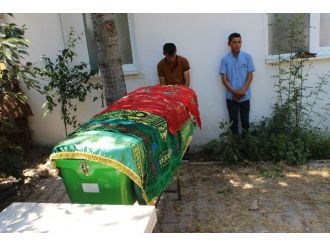 Feci Kazada Hayatını Kaybeden Genç Kız Toprağa Verildi