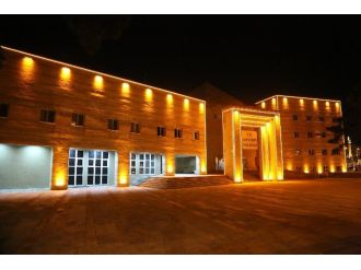 Valilik Binası Işıklandırıldı