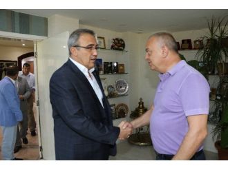 Alaşehir’e Hizmet İçin Görüş Alışverişi