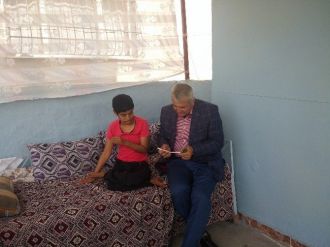 Başkan Toksoy’dan Fatma’ya Tekerlekli Sandalye