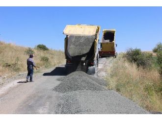 İmranlı İlçesinde Altyapı Çalışmaları Devam Ediyor