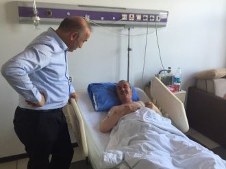 Bolu Belediyesi Başkan Vekili’nden Eski Başkan’a Geçmiş Olsun Ziyareti