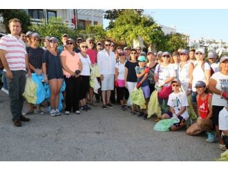Yalıkavak’ta Çöp Temizliği