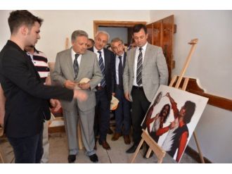 Kemaliye’de Fotoğraf Sanatçısı Utku Demirsoy Şenliği