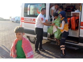 Boğulmaktan Son Anda Kurtarıldılar