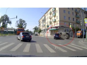 Dönüş Yapmak İsterken Ters Döndü !