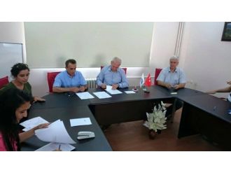 Lapseki’de Kanalizasyon İnşaatı Çalışmaları