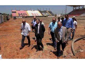 Vali Bektaş 19 Mayıs Stadyumu’nda İncelemelerde Bulundu