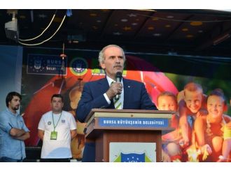 Gençlerin 15. Kamp Ateşi Sevinci