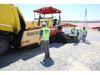 Gölbaşı’nda Asfalt Atağı