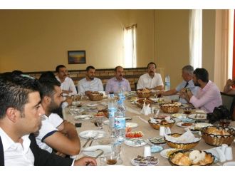 Ak Parti Teşkilatı, Gazeteciler İle Bir Araya Geldi