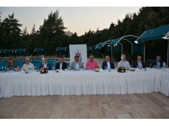 Başkan Çelik Basın Mensuplarını Yemekte Ağırladı