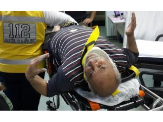 Boya Yaparken Düşen Yaşlı Adam Hastanelik Oldu