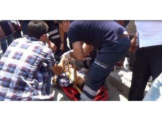 Kazada Yaralanan Çocuk Hüngür Hüngür Ağladı