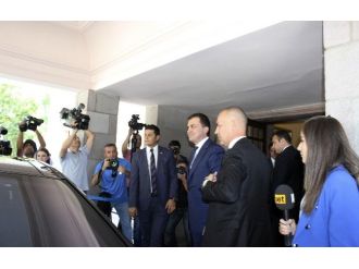 Ak Parti Ve Chp Heyetlerinin Görüşmesi Başladı