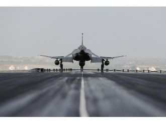 Gözler İncirlik Üssünde