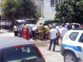 Çeşme’de Araç Yangını Yürekleri Ağza Getirdi