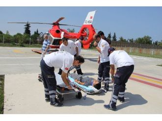 Çatıdan Düşen Genç Ambulans Helikopterle Hastaneye Kaldırıldı