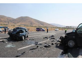 Elazığ’da Trafik Kazası: 3 Ölü, 2 Yaralı