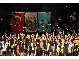 10 Bin Öğrenci Uludağ Üniversitesinden Mezun Oldu