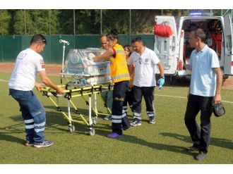 Prematüre İkizler Helikopterle İstanbul’a Sevk Edildi