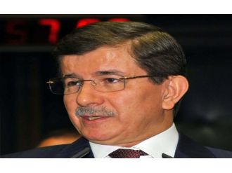 Davutoğlu O Gazetenin Genel Yayın Yönetmenini Aradı