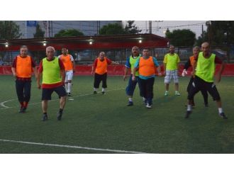 Düzce Protokolü Halı Sahada Ter Döktü