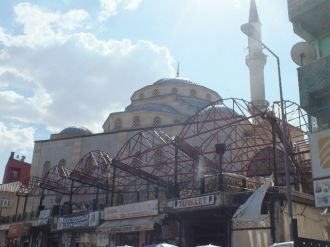Malazgirt Merkez Alparslan Cami Yenileme Devam Ediyor