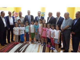 Vali Fidan’dan Saray Talebe Yurduna Ziyaret