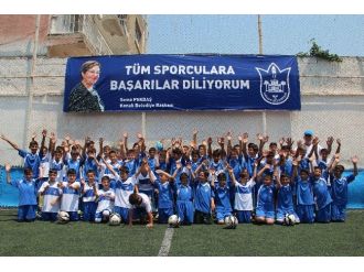 Konak’ta Anneler Ve Çocukların Spor Keyfi