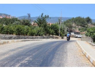 Sarıcakaya’da Asfalt Eriten Sıcaklar