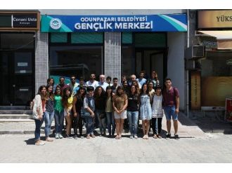 Başkan Kurt, Aıesec Öğrencileri İle Birlikte