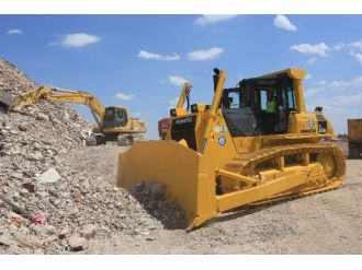 Atık Depolama Alanı İçin Yeni İş Makinesi