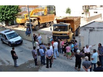 Efeler’de Mahalle Sakinlerinin Otopark Tepkisi