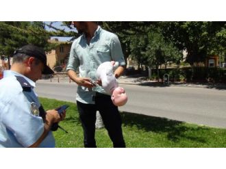 Emniyet Müdürlüğü Önünde Bomba Paniği