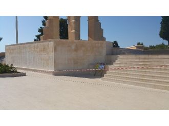 Deprem, 57. Alay Şehitliğini De Etkiledi