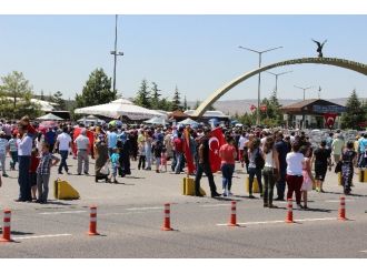 Türk Yıldızlarından Nefes Kesen Gösteri