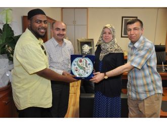 Abd Zaytuna College’den Neü’ye Ziyaret