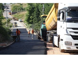 Başiskele´de Asfalt Çalışmaları Sürüyor