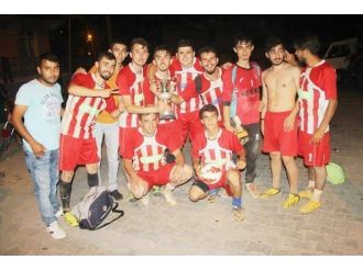 Köyler Arası Düzenlenen Futbol Turnuvası Şampiyonu Durabeyli Köyü Oldu