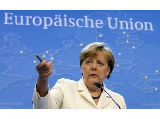 Merkel’den Teröre Karşı İşbirliği Önerisi