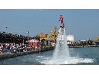Başkan Uzuner, Halkı Jet Ski İle Selamladı