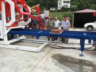 Maçka Belediyesi’nden Parke Fabrikası